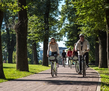 Buenos Aires: Full Day Bike Tour with Lunch