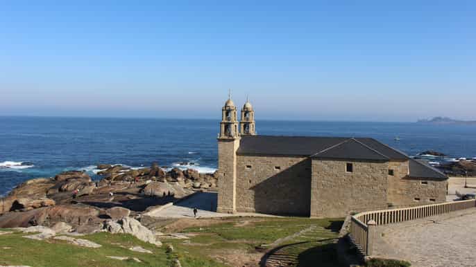 from santiago cape finisterre and muxía fullday tour