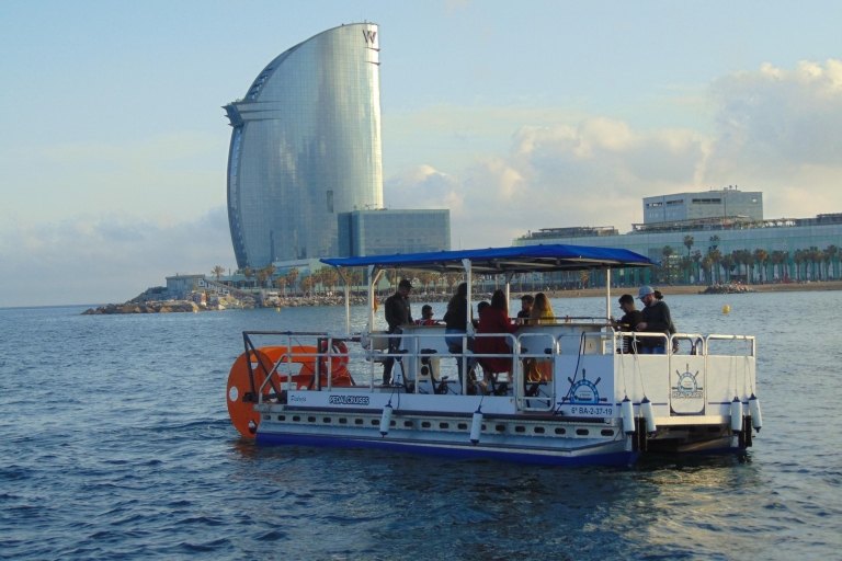 Barcelona: tour panorámico privado en barco a pedal de 1,5 horasBarcelona: tour individual en barco a pedal