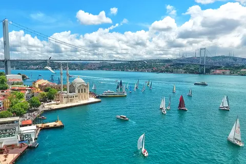 Istambul: Cruzeiro turístico pelo Bósforo com opção de pôr do sol