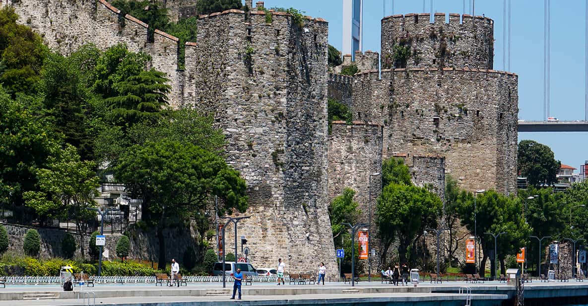 Istanbul: Bosphorus Cruise with Audio App