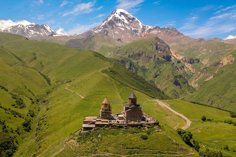 Tbilisi: 7-Day Guided Tour with Hotel and Transfers