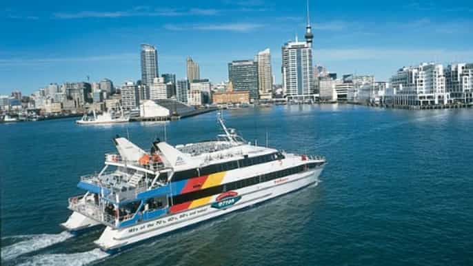 auckland expressticket zur waihekeinsel mit der fähre