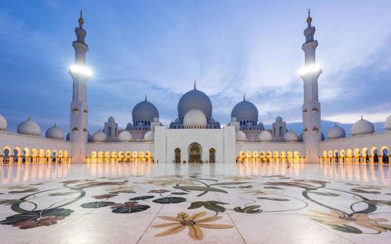 Von Dubai aus: Abu Dhabi Ganztagestour mit Führung Sightseen