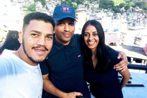 Rio de Janeiro: Rocinha Favela Walking Tour with Local Guide Tour in English