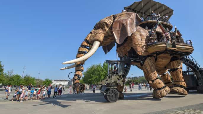 welcome to nantes private tour with a local