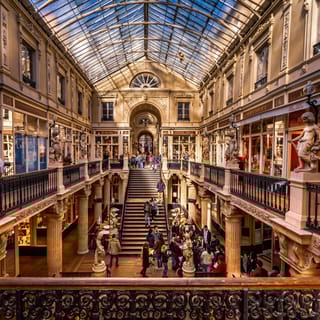 Welcome to Nantes: Private Tour with a Local