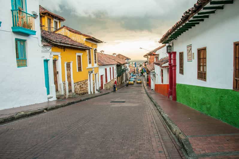 Colagem de mídia