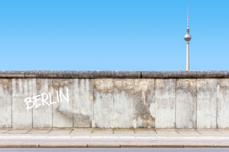 Berlijn: Koude Oorlog-wandeltourPrivétour in het Engels of Duits met hotel ophaalservice