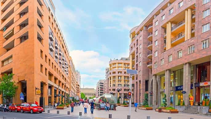 yerevan city tour with brandy tasting and carpet weaving