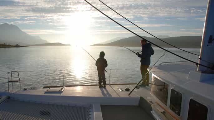 tromsø luksus catamaran fisketur