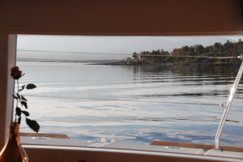 Tromsø: Crucero de lujo en catamarán por los fiordos y las islas