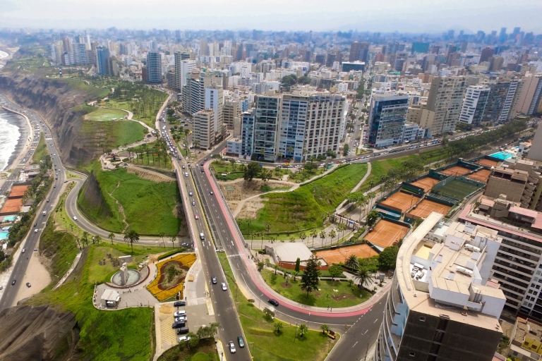 Lima: Prywatny transfer między lotniskiem a hotelami MirafloresTransfer w jedną stronę z lotniska do hotelu