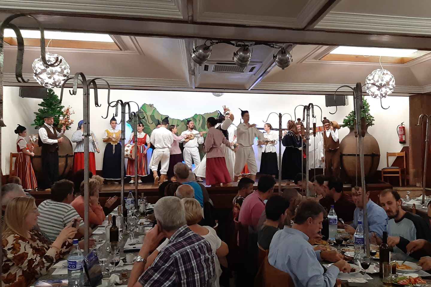 Madeira: Traditional Madeiran Dinner & Show
