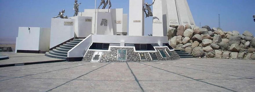 Visite de Tacna et du Complexe Monumental-Campo de la Alianz