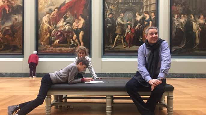 paris excursão privada ao louvre acessível para crianças 2 horas