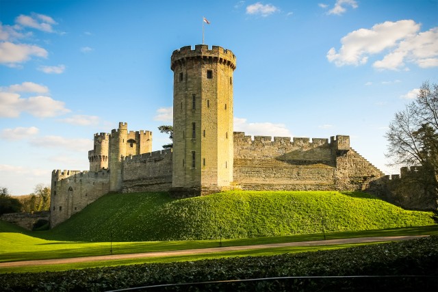 Visit Warwick Entry Ticket for Warwick Castle in Stratford-upon-Avon