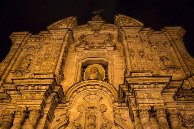 Quito: Urban Legends of Quito by Night Option with Meeting Point