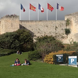 Caen Like a Local: Customized Guided Walking Tour
