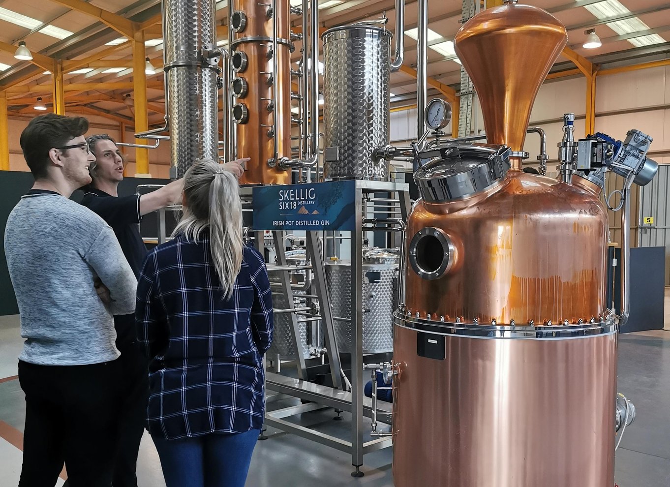 Skellig Six18 Distillery ture og besøgsoplevelser