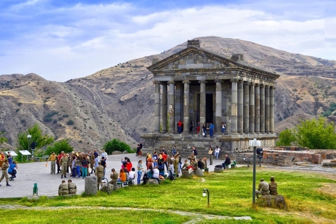 Armenia: Excursión Privada a Garni, Geghard y el Lago SevanTour guiado