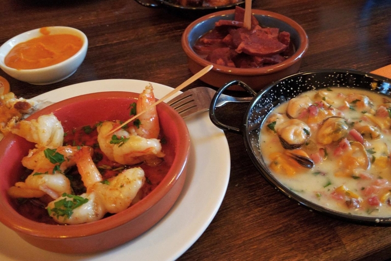 Seville: 3-Hour Guided Tapas Tour in the Triana Neighborhood Group Tour