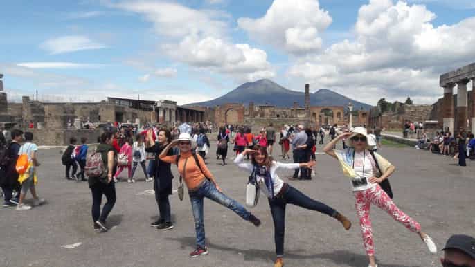 pompeii private guided tour with official tour guide
