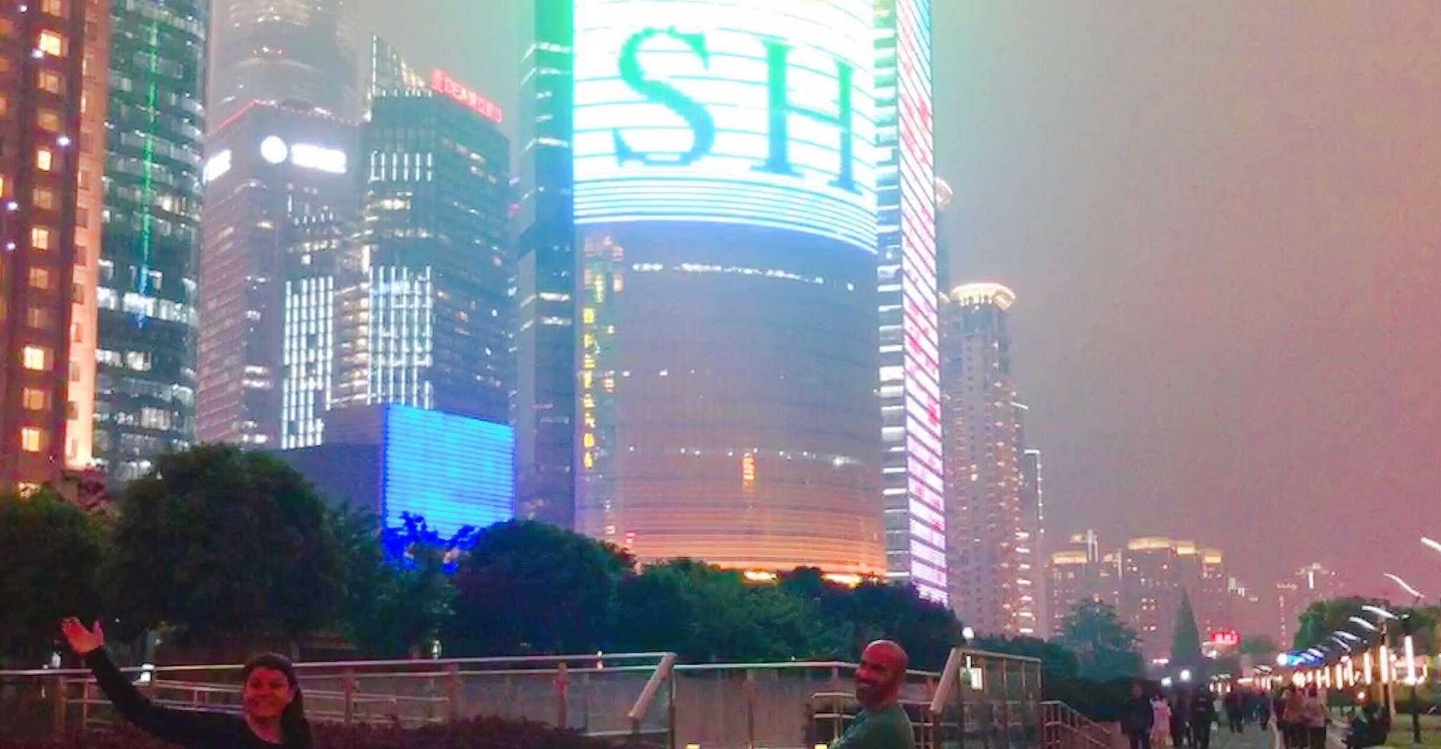 Shanghai Charming Night Small Group Bike Tour photo 4