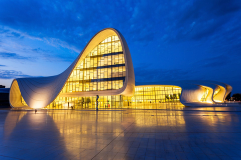 Tour notturno panoramico di Baku