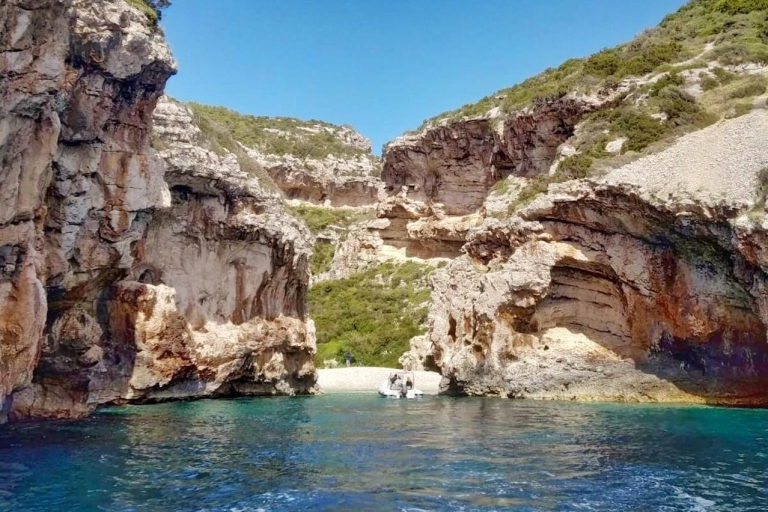 Desde Milna o Supetar: Magical Blue Cave Island HoppingDesde Postira: mágica cueva azul de isla en isla