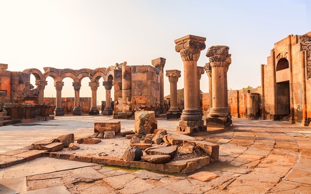 Yerevan: Echmiadzin, Zvartnots, Lake Sevan en Dilijan Tour