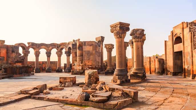 eriwan echmiadzin zvartnots lake sevan und dilijan tour