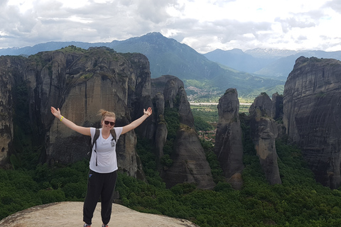 Desde Tesalónica: viaje en tren a Meteora y visita al monasterioOpción estándar