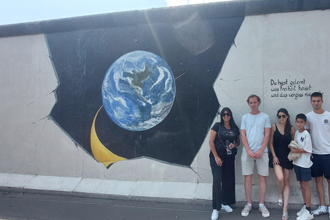 Berlin Wall &amp; East Side Gallery Walking Tour