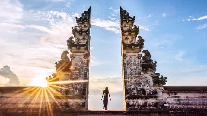 east bali lempuyang gates tenganan water palaces tour