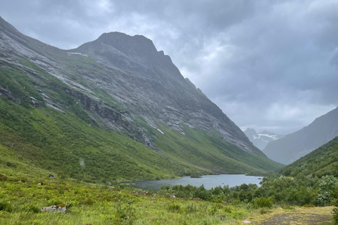 Recorrido en bicicleta eléctrica de Hellesylt a Norangsdalen