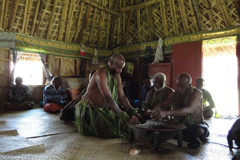 Fidżi: Wycieczka kulturalna do wioski Navala i tradycyjny lunchEx Outrigger_Shangri-la Resorts