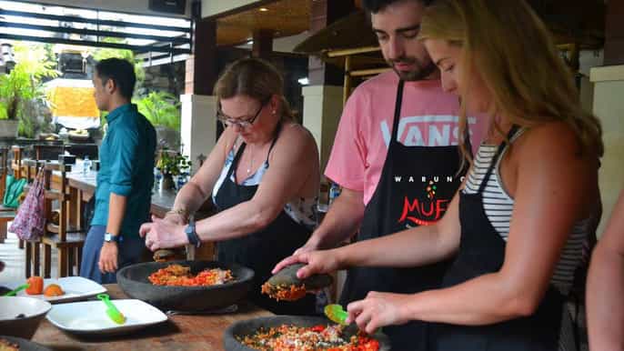 kuta balinese cooking class with market tour