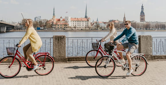 Riga: Architektur und Stadtviertel Sightseeingtour mit dem Fahrrad