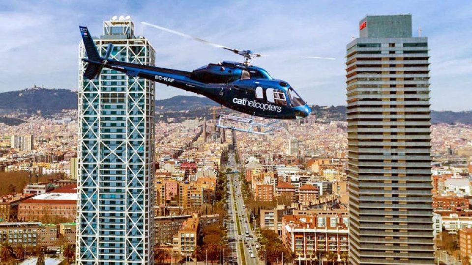  Barcelona: Ferrari Driving and Helicopter Experience 