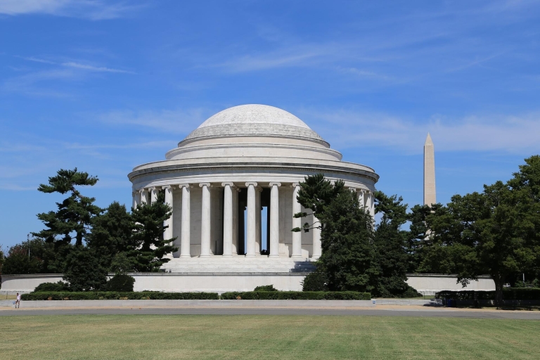Points culminants de DC avec l'entrée au cimetière national d'Arlington