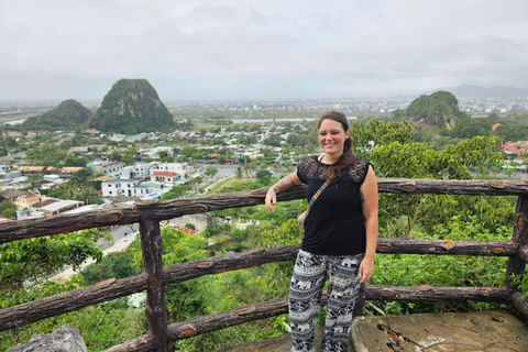 Da Nang : montagne de marbre, pont du Dragon, plage en moto