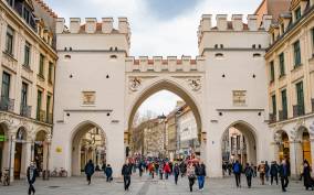 Munich: Old Town Walking Tour in Spanish