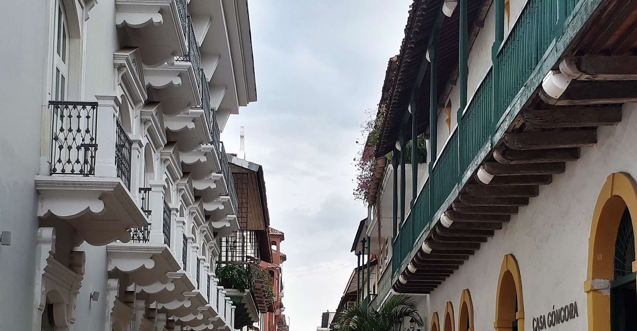 Suitetrails - Panama City, Half Day City and Panama Canal Tour