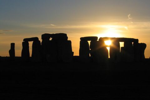 Stonehenge Private Sunset Tour with Lacock and Bath