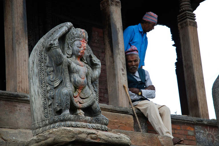 Viagem privada de meio dia a Kirtipur com degustação de comida Newari