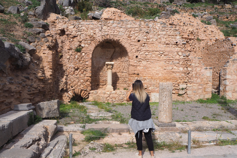 Ab Athen: Tagestour nach DelphiTour auf Französisch