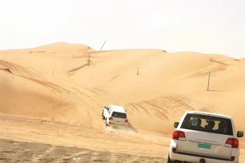 Wycieczka grupowa z przewodnikiem po Wahiba Sand i Wadi Bani Khalid