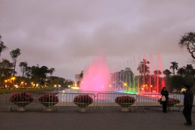 Lima: Lights, Pisco, and Fun Night Tour and Pisco Tasting Standard Option