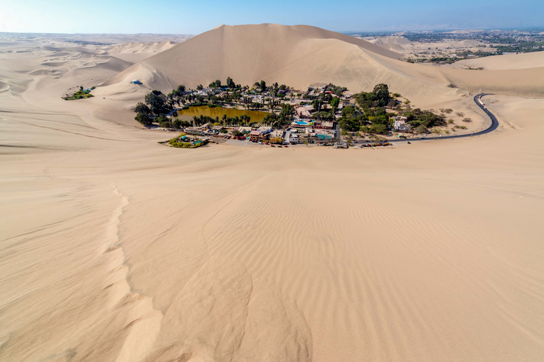 Depuis Lima : visite privée îles Ballestas et Huacachina